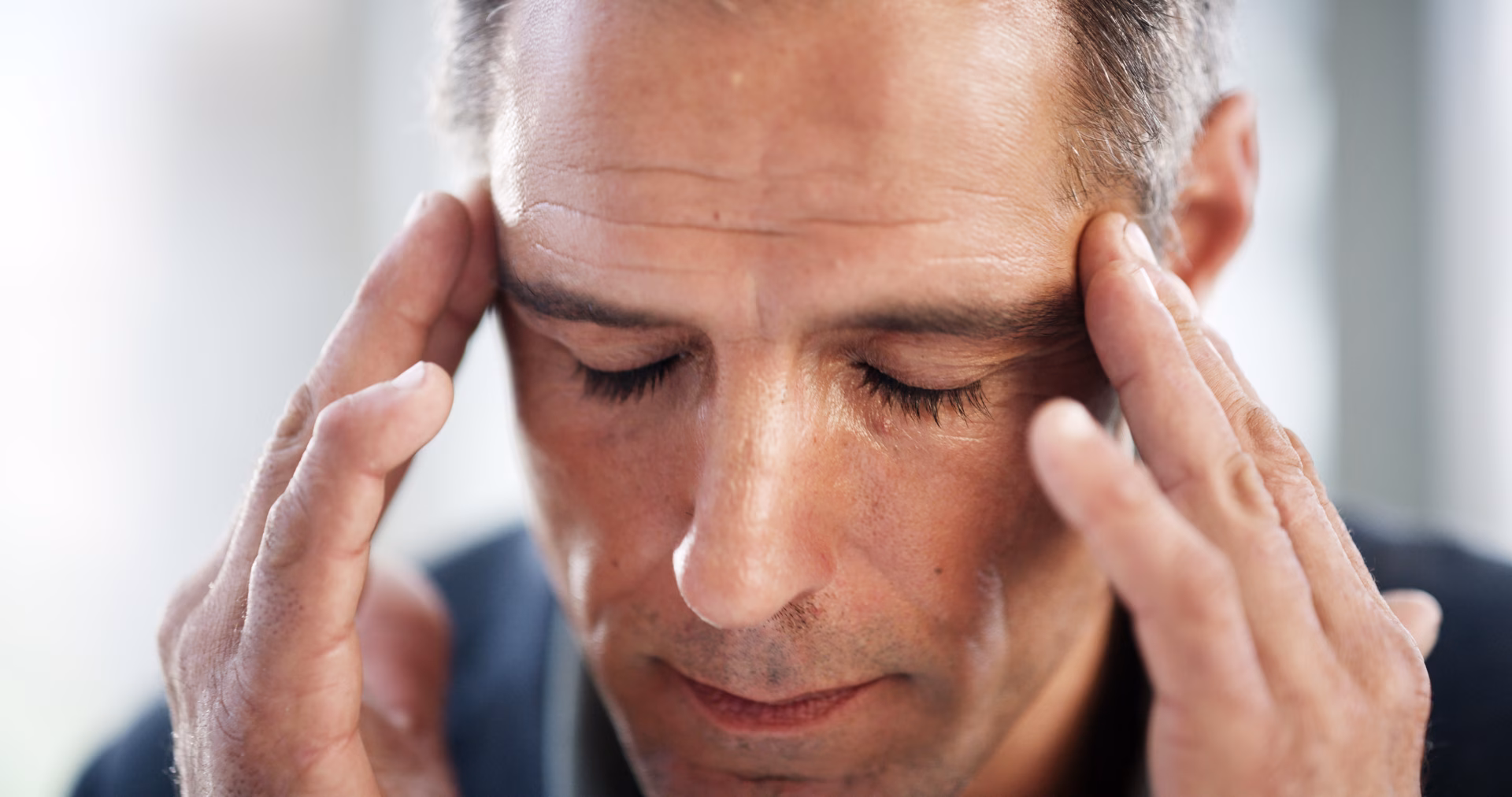 office businessman and pain with headache for str 2026 01 09 10 23 22 utc converted